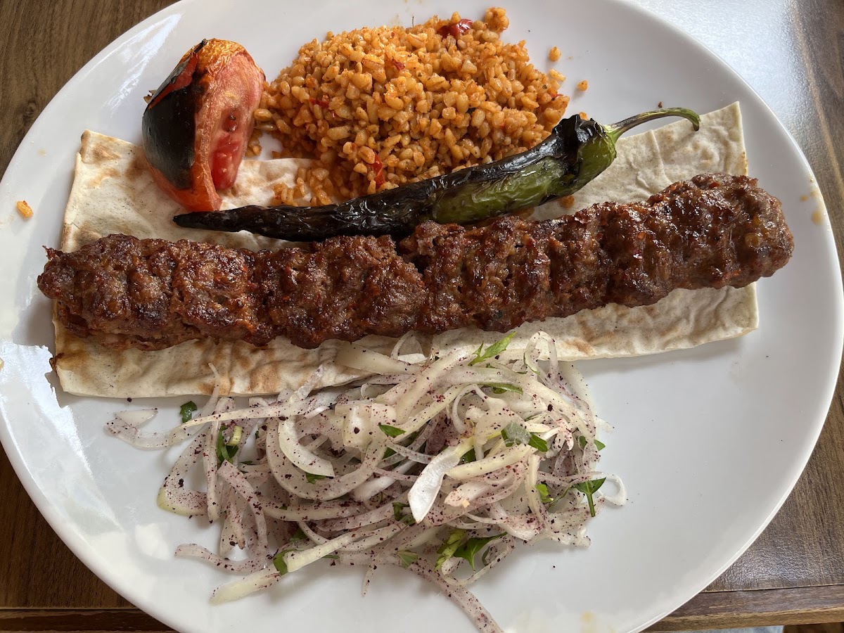 İzgara köfte tabağı